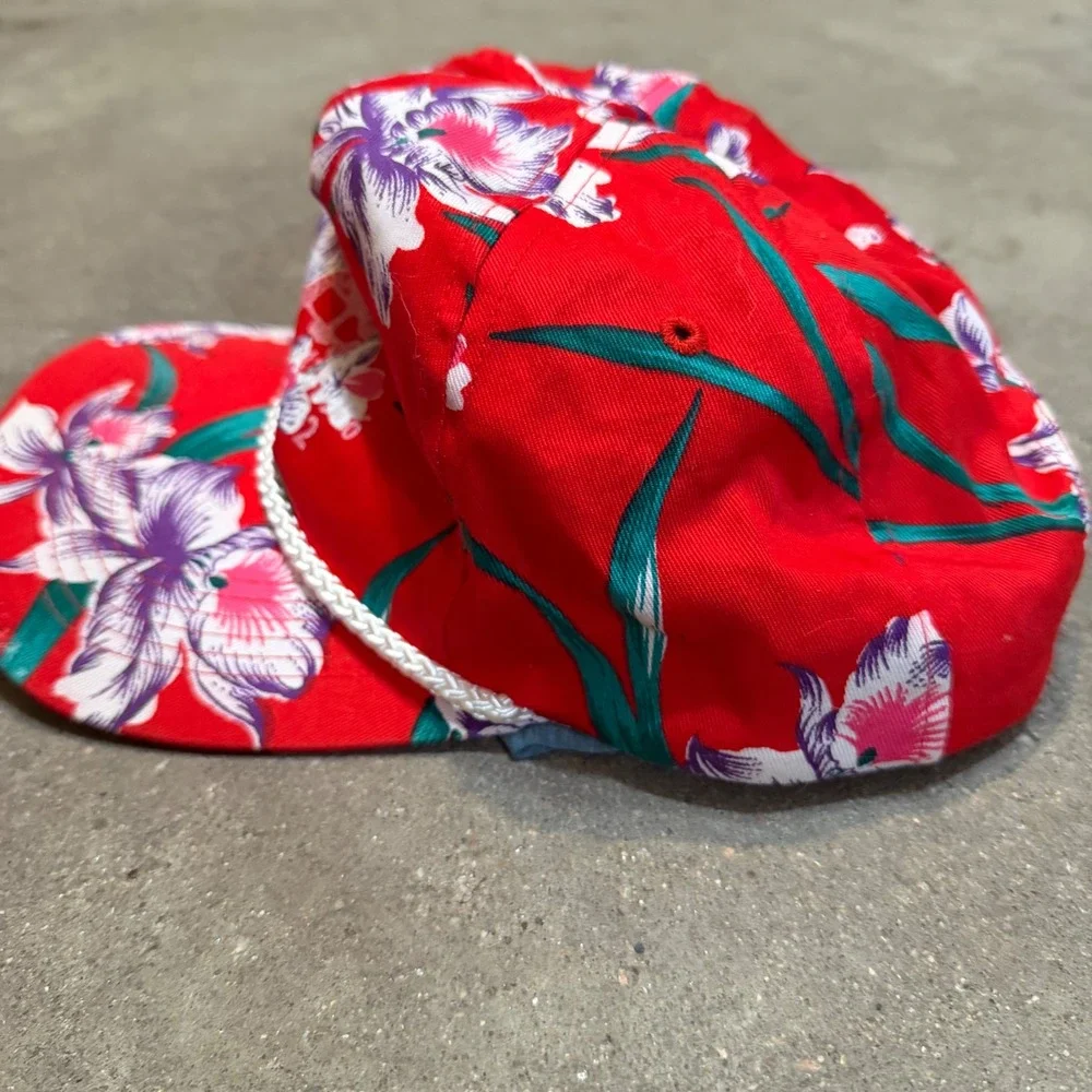 VTG San‎ Sun Snapback Hat Mens OSFA Red Floral Hawaiian Wrecker Rope Trucker Cap